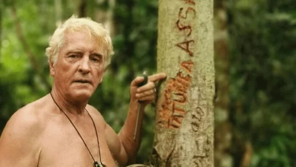 Imagem colorida de um alemão sem camisa. Ele é suspeito de estuprar uma adolescente de 15 anos em AM - Metrópoles
