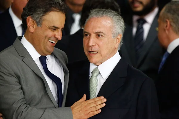 Aécio e Temer têm atuado para impedir avanço da Lava Jato, afirma PGR