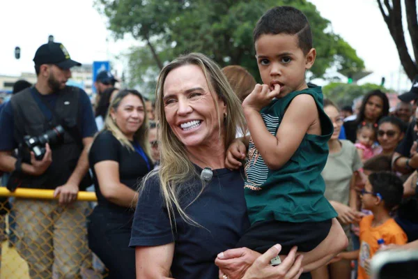 Celina Leão fala sobre proposta em plano de governo de aumentar a educação integral no DF - Metrópoles
