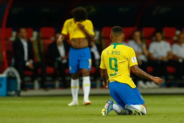 Após sonhar com redenção, Brasil termina Copa de maneira melancólica