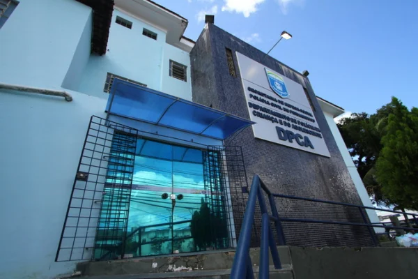 Imagem colorida, Delegacia de Polícia da Criança e do Adolescente (DPCA), na Madalena, em Pernambuco- Metrópoles