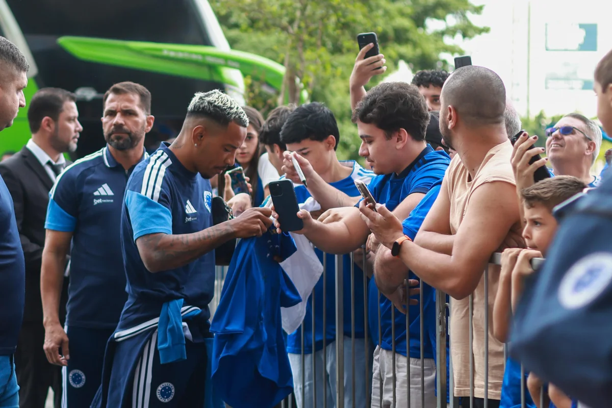 Matheus Pereira foi o mais requisitado pelos torcedores do Cruzeiro em Brasília Matheus Pereira foi o mais requisitado pelos torcedores do Cruzeiro em Brasília