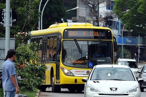 Estudo aponta que faixa exclusiva da W3 está no lado errado