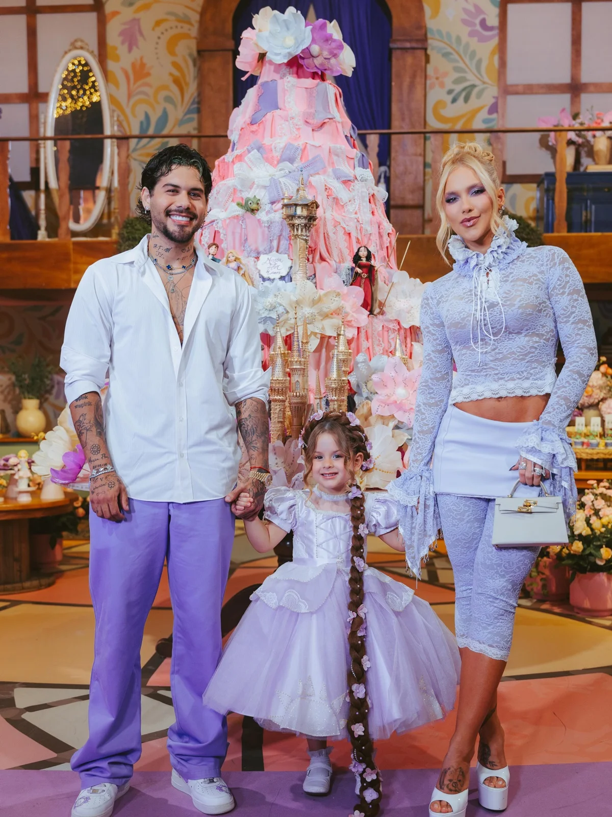 Virginia e Zé Felipe celebram aniversário de Maria Flor em família. Fotos - imagem 2 Virginia e Zé Felipe celebram aniversário de Maria Flor em família. Fotos - imagem 2