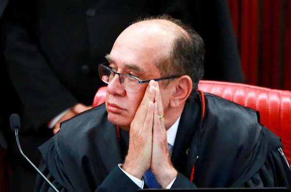 “Brasil dá o mau exemplo no combate à Covid-19”, avalia Gilmar Mendes
