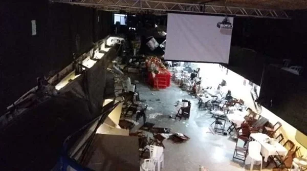 Peritos encontram ferrugem no mezanino que caiu em Santo André