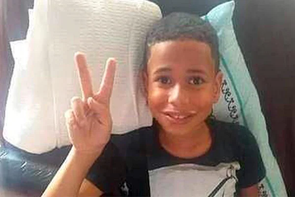 Menino morre ao inalar desodorante e pai culpa desafio da internet2