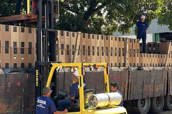 Receita do DF apreende carregamento de cigarros de R$ 4 milhões