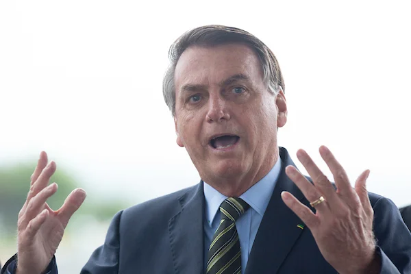 “Se Deus quiser vou continuar meu mandato”, diz Bolsonaro