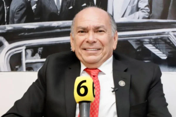 Imagem colorida de Antonio Pérez Garibay - Metrópoles