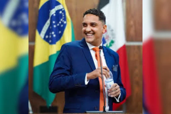 Imagem colorida do vereador Diego Vieira, de Praia Grande, investigado por aliciar menores