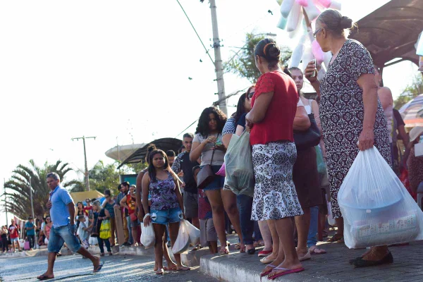 Maioria das mulheres é chefe das famílias de baixa renda no DF