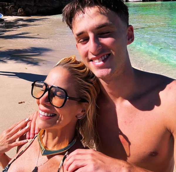 Danielle Winits celebra experiência em novela vertical: “Fiquei apaixonada” - destaque galeria