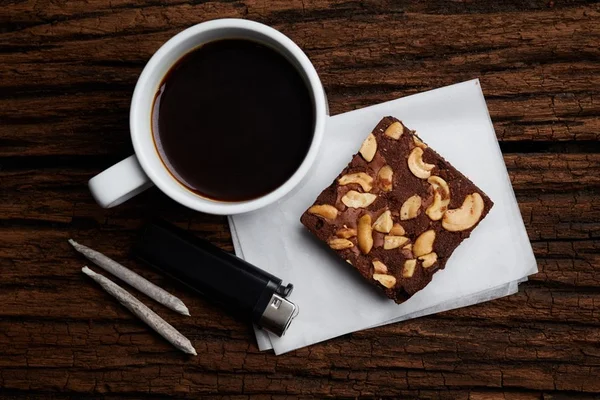 Mary 4:20 é um café que harmoniza com maconha