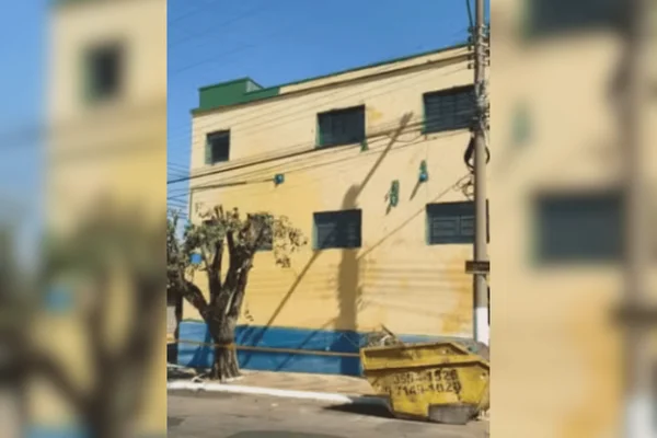 Imagem colorida da fachada de um prédio de onde o pintor caiu e morreu - Metrópoles