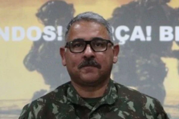 O coronel Bernardo Romão Corrêa Netto