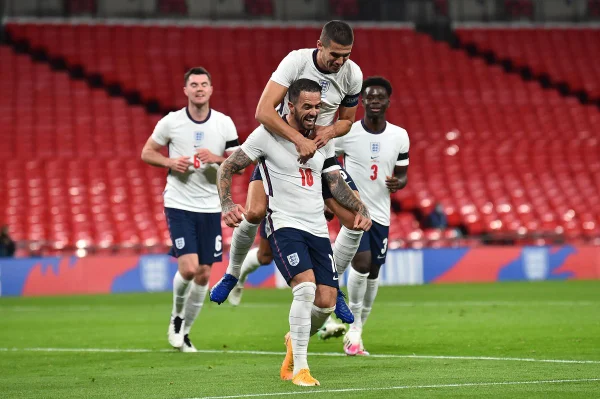 Com 1º gol de 3 jogadores, Inglaterra vence fácil o País de Gales