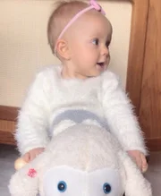 Eliana dá bom dia aos fãs com clique fofo da filha Manuela - imagem 3 Eliana dá bom dia aos fãs com clique fofo da filha Manuela - imagem 3