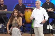 Anitta esteve no palco do Altas Horas