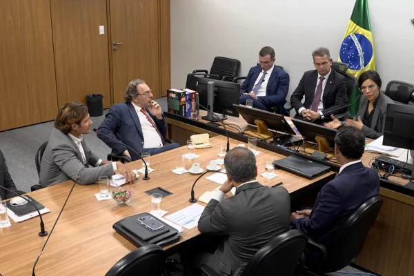 Acareação Paulo Henrique Costa e Vorcaro na PF
