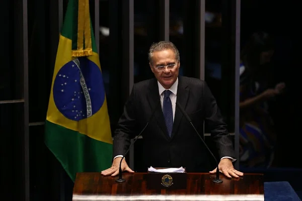 O senador alagoano se beneficiou da decisão de Dias Toffoli (STF), que determinou votação secreta