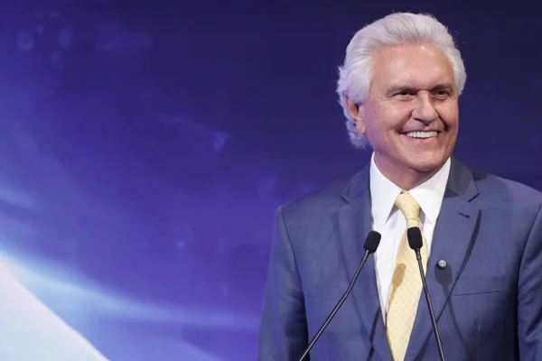 Ronaldo Caiado participa do debate com os candidatos a presidente do Brasil para a eleição de 2026 no evento da Confederação Nacional da Indústria CNI metropoles 1