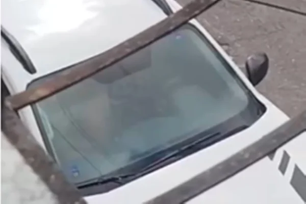 Servidor municipal é flagrado fazendo sexo em via pública dentro de carro da Prefeitura de Guaraciaba do Norte