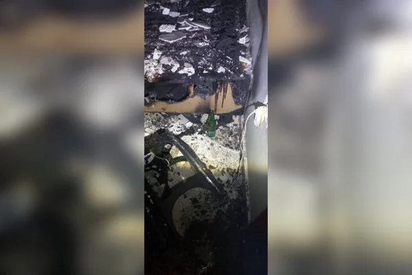 Homem ameaça mulher, incendeia casa e pede para ser preso pela PM