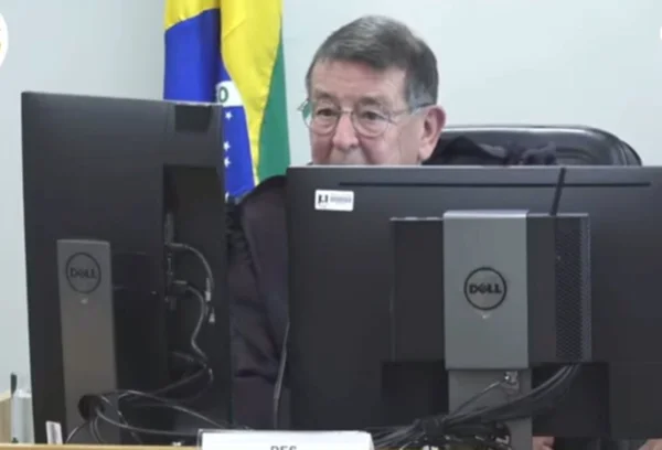 Caso Kiss: desembargador chama advogado de “toupeira”. Veja vídeo