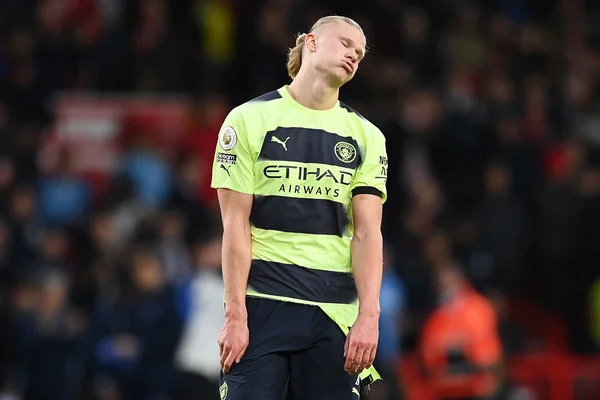 Haaland perde gol, City empata e perde a liderança da Premier League