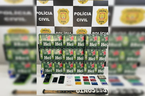 Picareta compra mais de 200 garrafas de Heineken no DF com cartões clonados