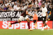 Hulk comemora gol do Fluminense diante do Corinthians Hulk comemora gol do Fluminense diante do Corinthians