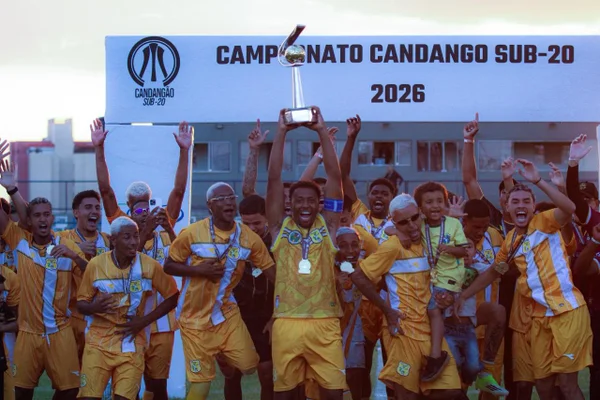 Brasiliense comemora título do Candangão Sub-20