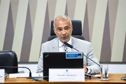 O senador Romário