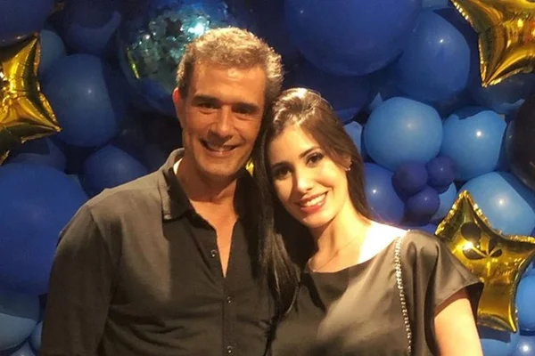 Chega ao fim namoro de Marcos Pasquim e Mariana Brito