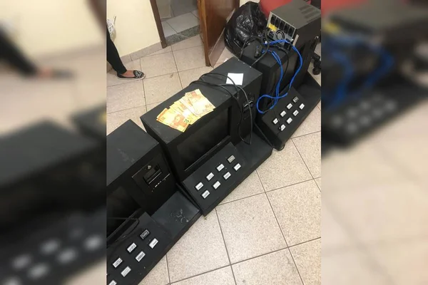 Mulher que fazia jogos ilegais em casa é detida pela 7ª vez no DF