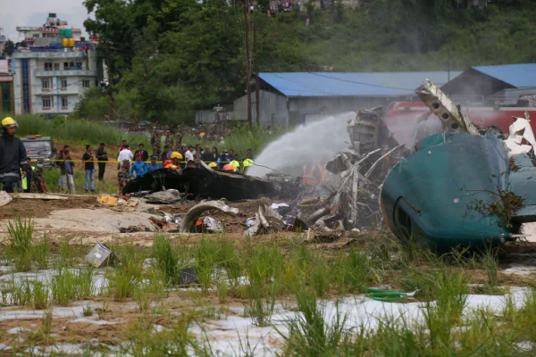 Imagem colorida de acidente em International Airport in Kathmandu, Nepal - Metrópoles