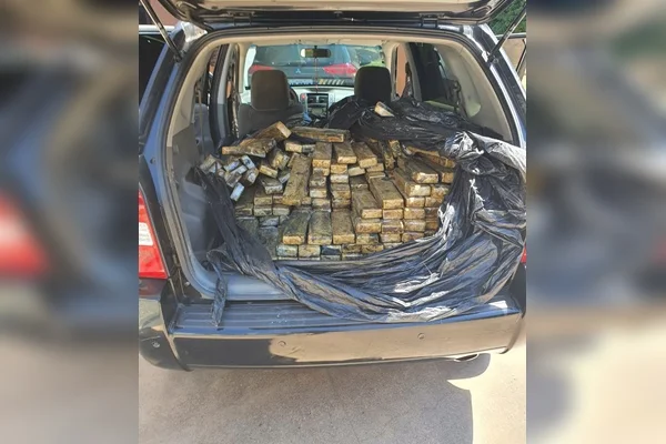 Carro com drogas