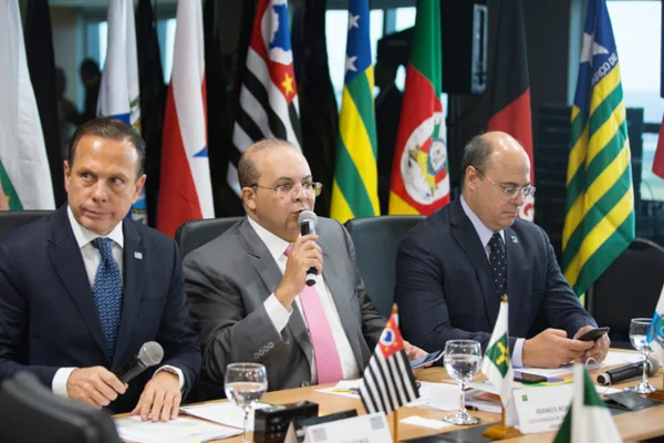 Crise leva governos a revisarem programas de isenção fiscal
