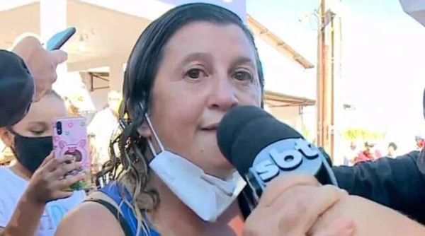 Saiba quem é a "vizinha fofoqueira" que viralizou ao denunciar Lázaro