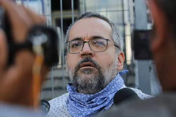 Weintraub revela quem pediu sua cabeça: “Vai aparecer mais coisas”
