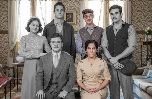 Terceira fase da novela Éramos Seis terá caos, mortes e conflitos