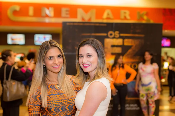 Evelise e Priscila Castro Evelise e Priscila Castro