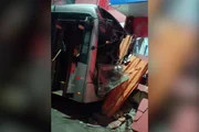 Não havia passageiros no ônibus Não havia passageiros no ônibus