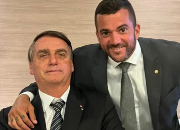 Bolsonarista quer convocar ministra de Lula: “Explicar relação com milicianos”