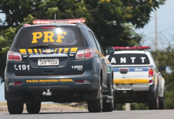 Motociclista é pego a 206 km/h em rodovia que liga Brasília a Goiânia