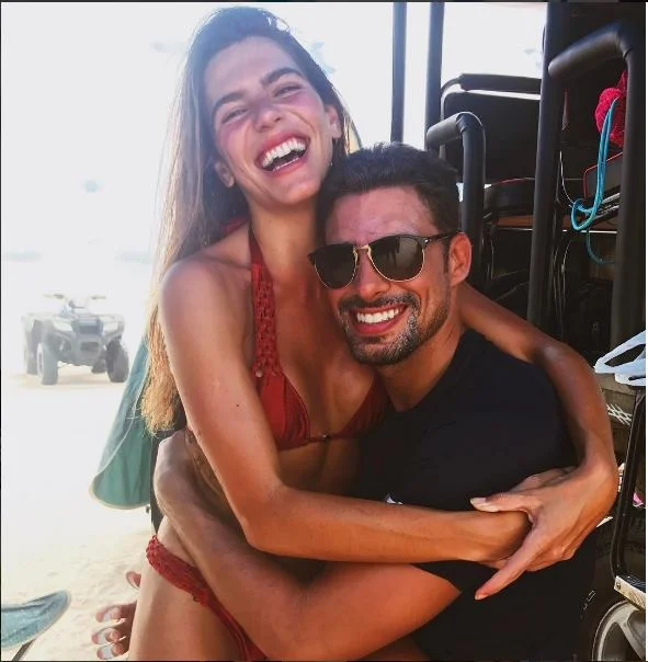 Mariana Goldfarb mostra seios antes e depois da cirurgia - destaque galeria