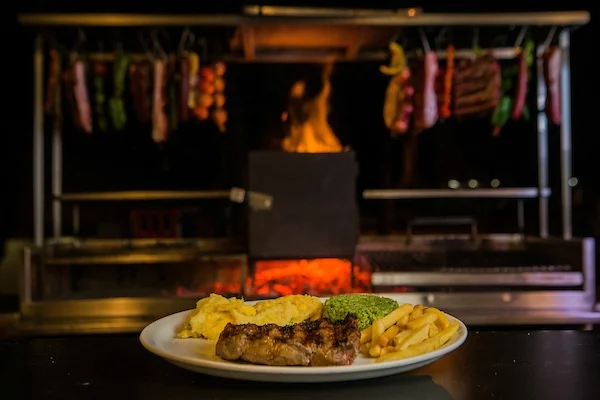 BSB Grill faz bom churrasco entre a nostalgia e a renovação