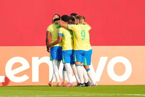 Foto colorida de Seleção Brasileira - Metrópoles