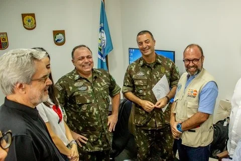 Coronel George Feres Kanaan ao lado do general Eduardo Pazuello